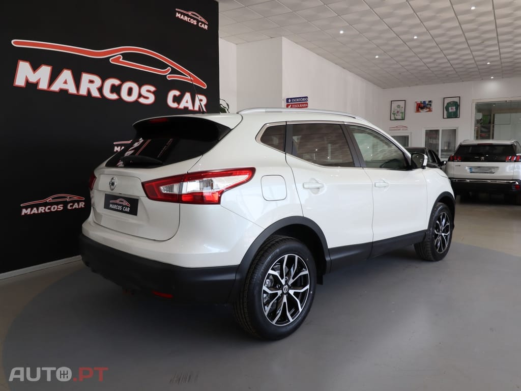 Nissan Qashqai 1.2 DIG-T Acenta