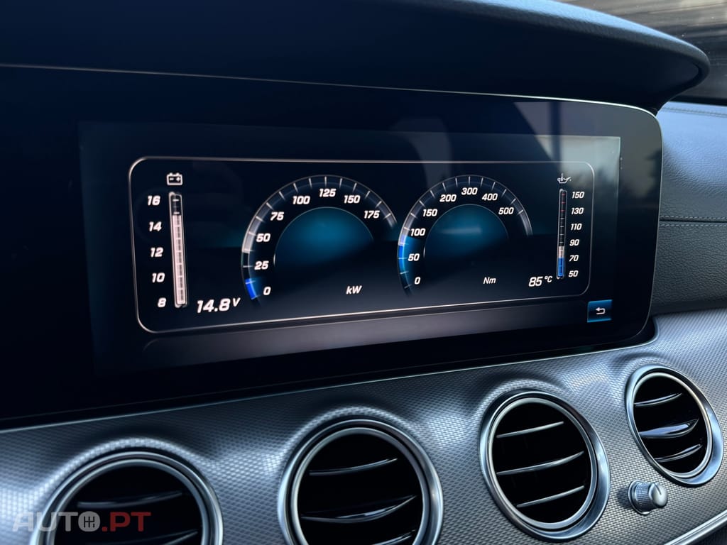 Mercedes-Benz E 220 d AMG Line