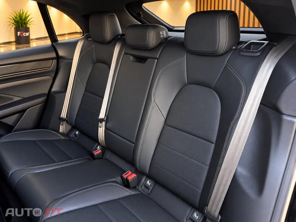 Porsche Macan Electric Turbo