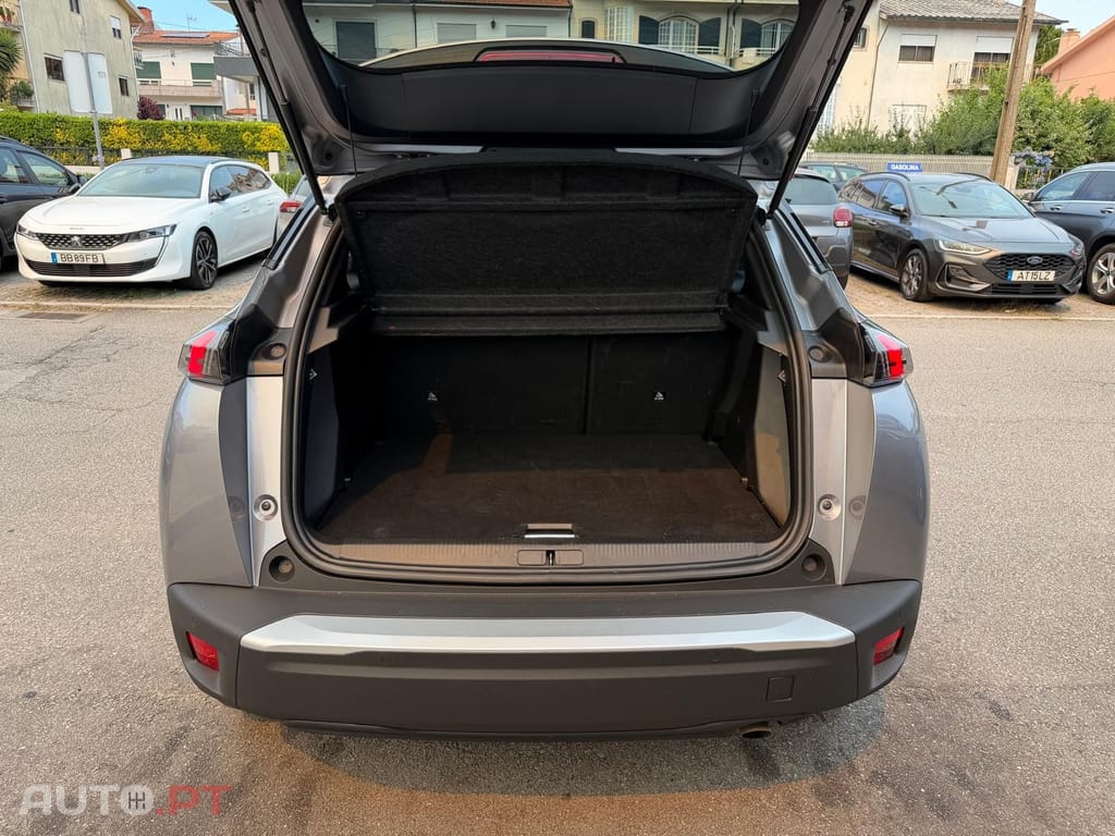 Peugeot 2008 1.2 PureTech Allure