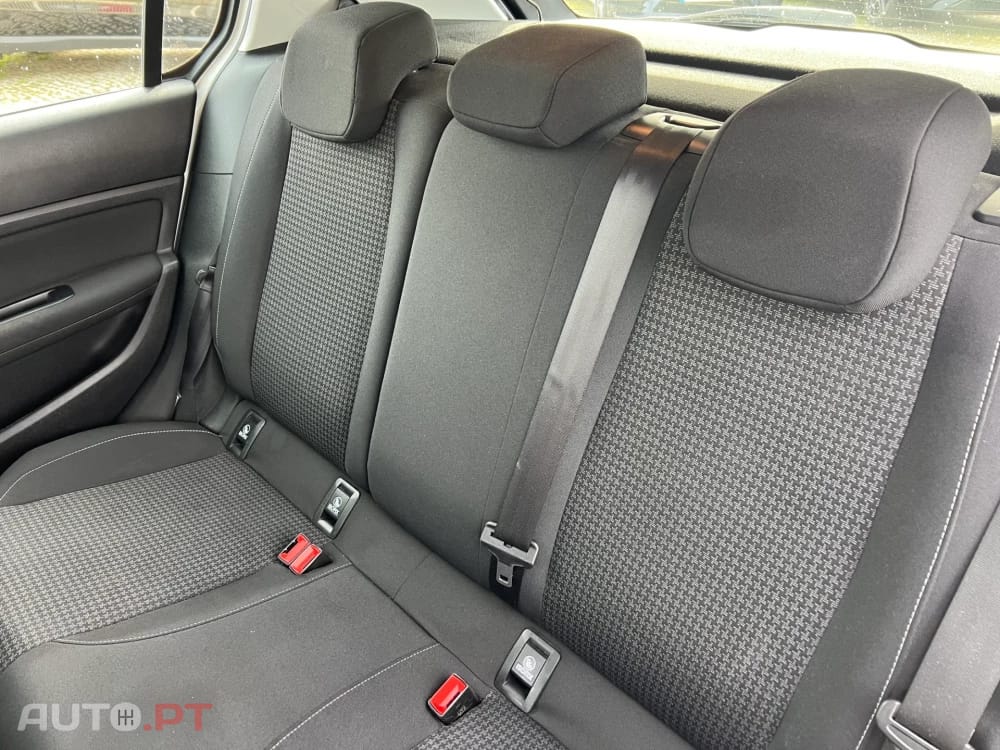 Peugeot 308 1.5 BlueHDi Business Line