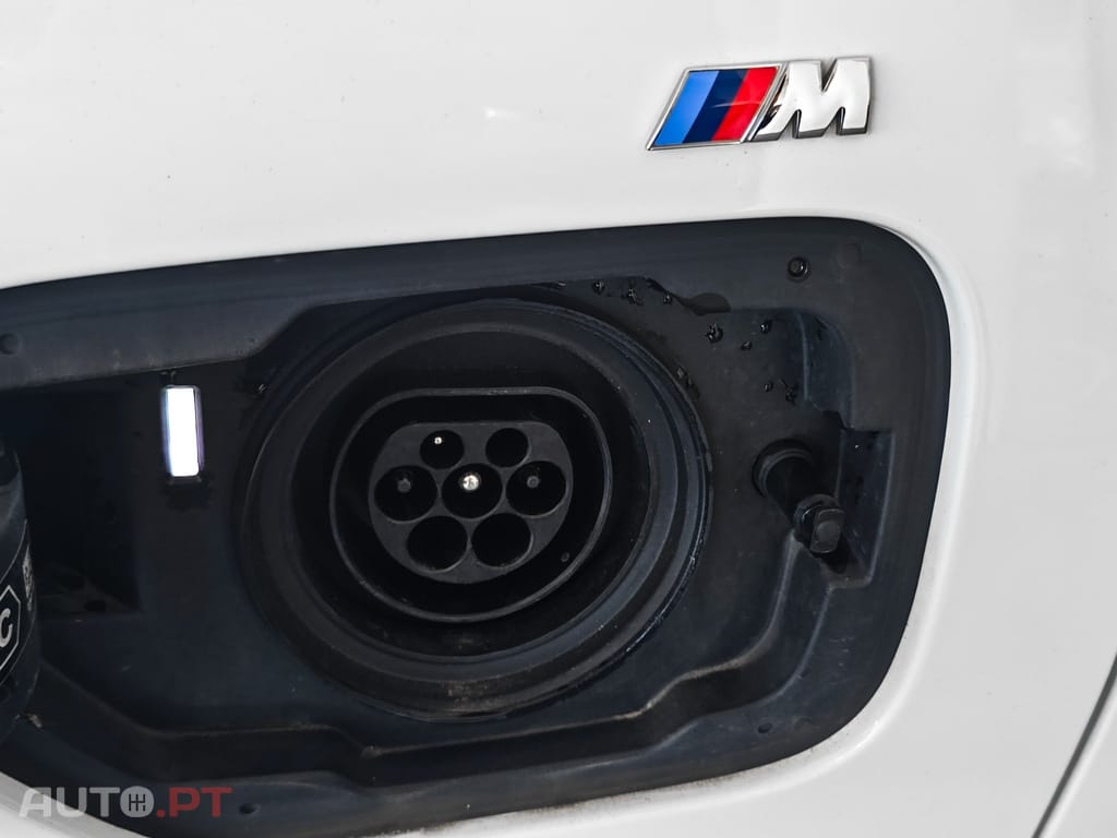 BMW 330 330e M Sport
