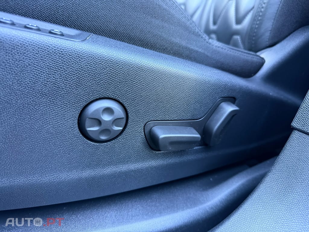 Peugeot 3008 1.6 Hybrid GT e-EAT8