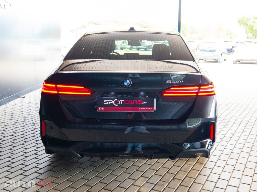 BMW 520 d Pack Desportivo M