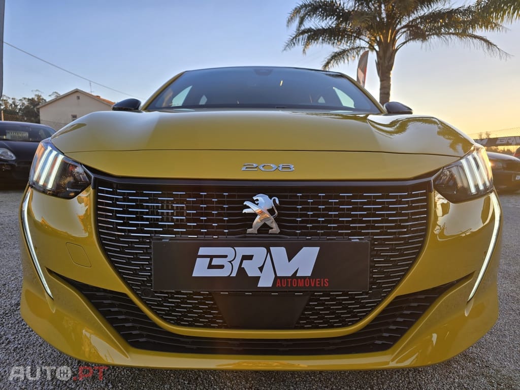 Peugeot 208 1.2 PureTech GT Line EAT8