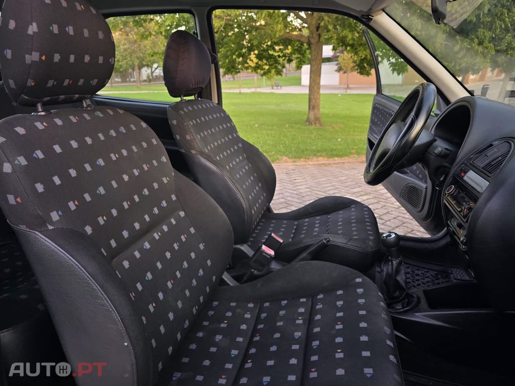 Citroen Saxo 1,4 i VTS COUPÉ