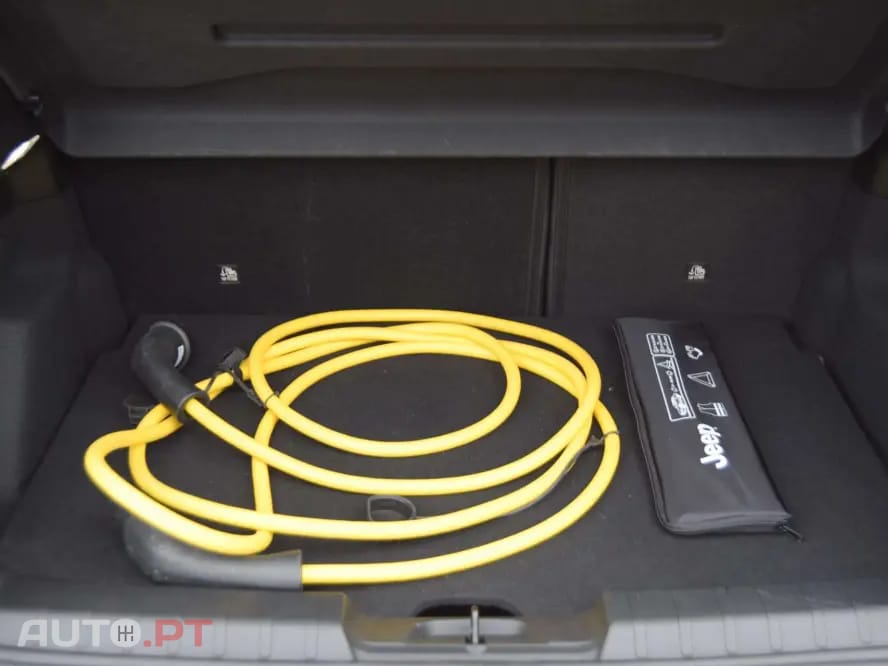 Jeep Avenger 54 kWh Summit