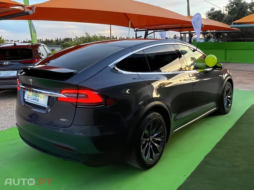 Tesla Model X 100D