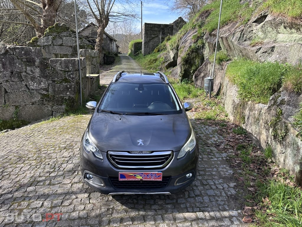 Peugeot 2008 PureTech 100 Allure