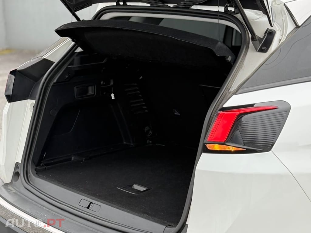 Peugeot 3008 1.6 BlueHDi Allure EAT8