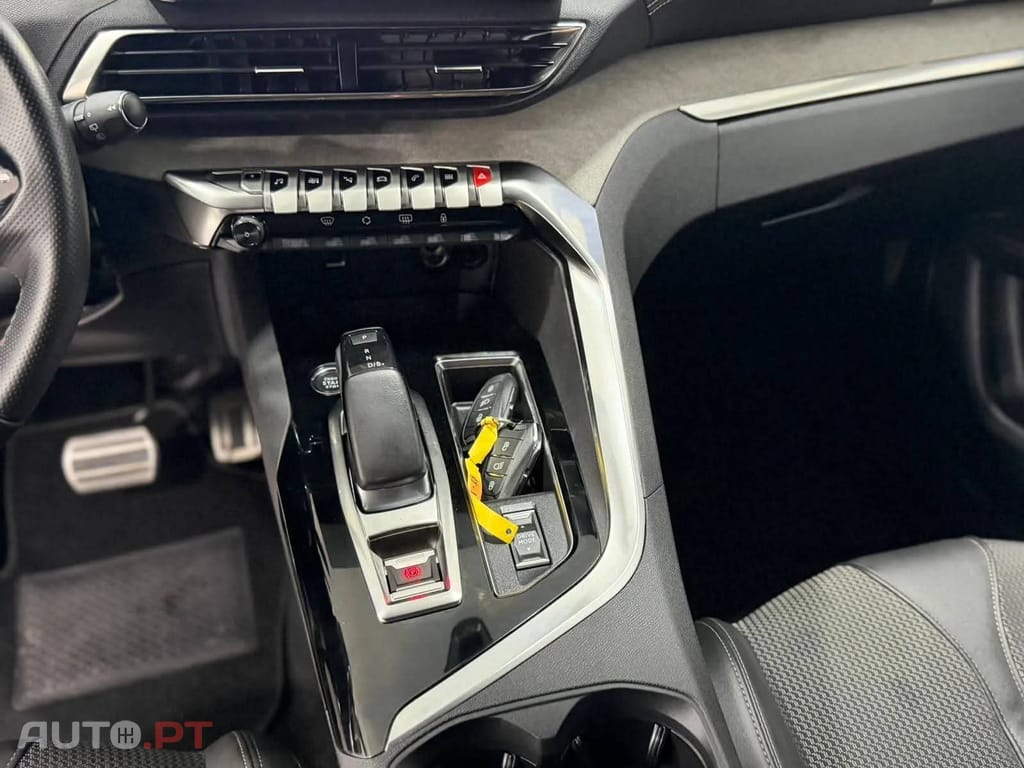 Peugeot 3008 1.6 Hybrid GT
