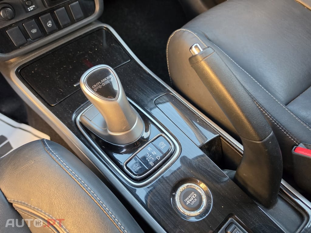 Mitsubishi Outlander 2.0 Intense Navi