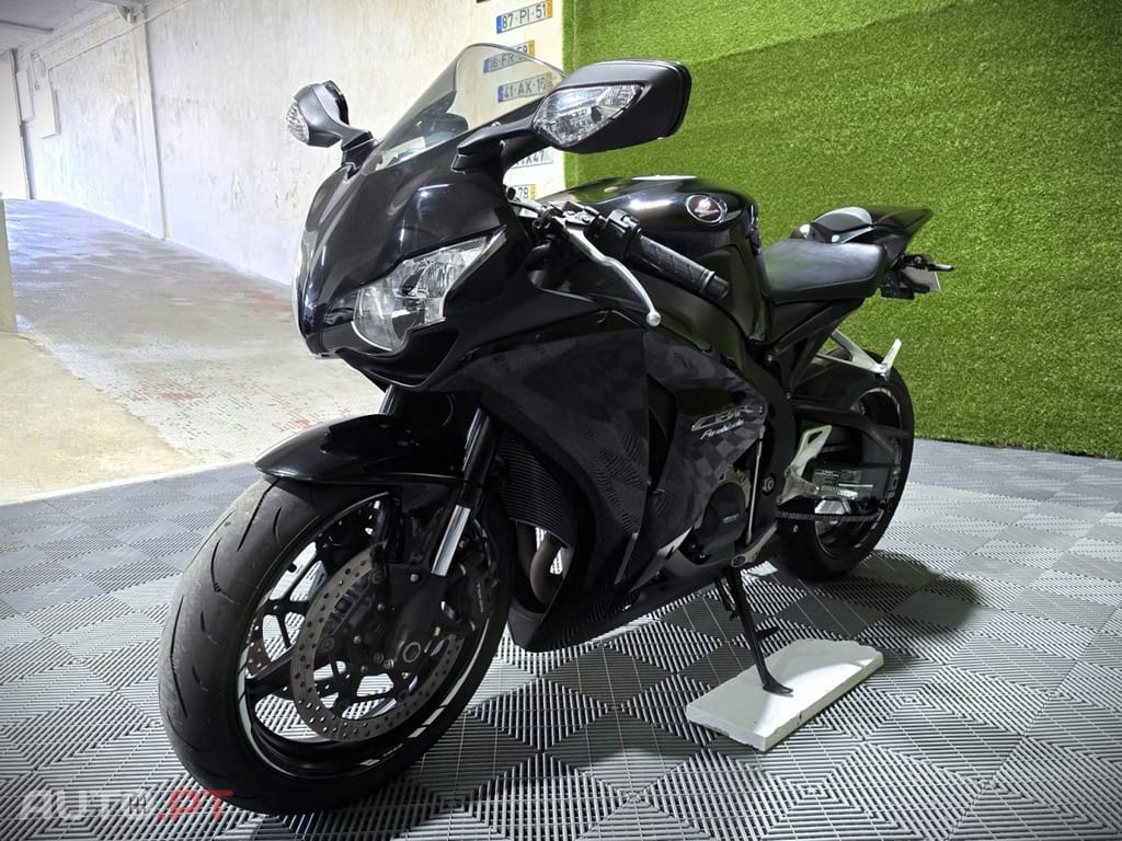 Honda CBR 1000 RR Fireblade
