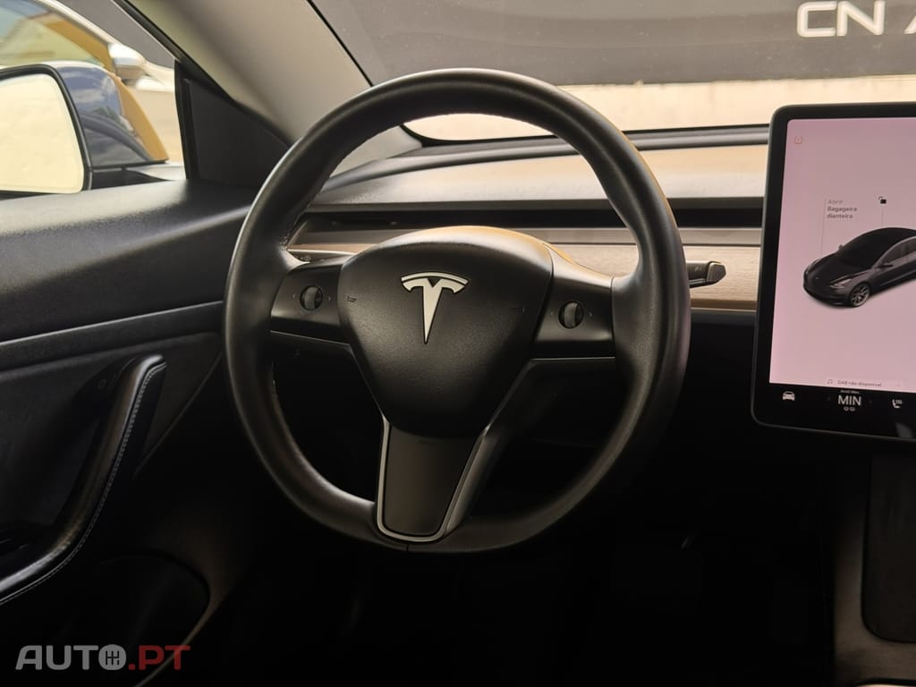 Tesla Model 3 Standard Range Plus RWD