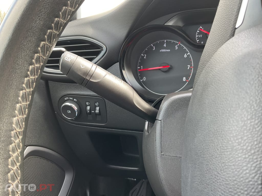 Opel Crossland X 1.2 Business Edition