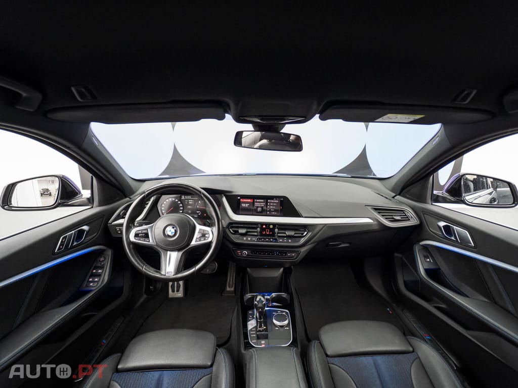 BMW 118 i Pack Desportivo M Auto