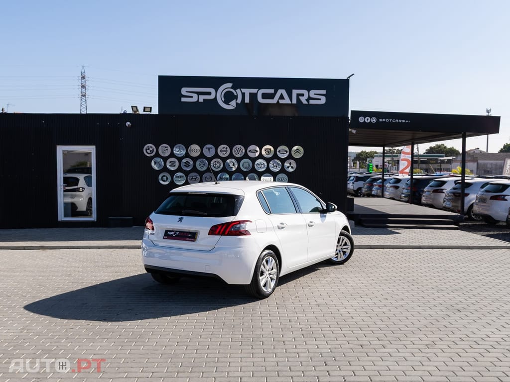 Peugeot 308 1.5 BlueHDi Business Line