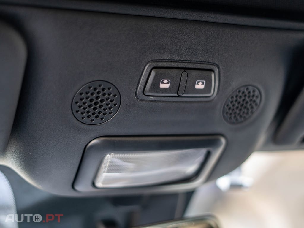 Abarth 595C 1.4 T-Jet Scorpioneoro