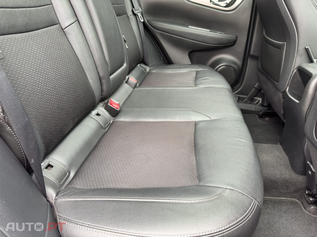 Nissan Qashqai 1.6 dCi Acenta Nissan Connect Xtronic