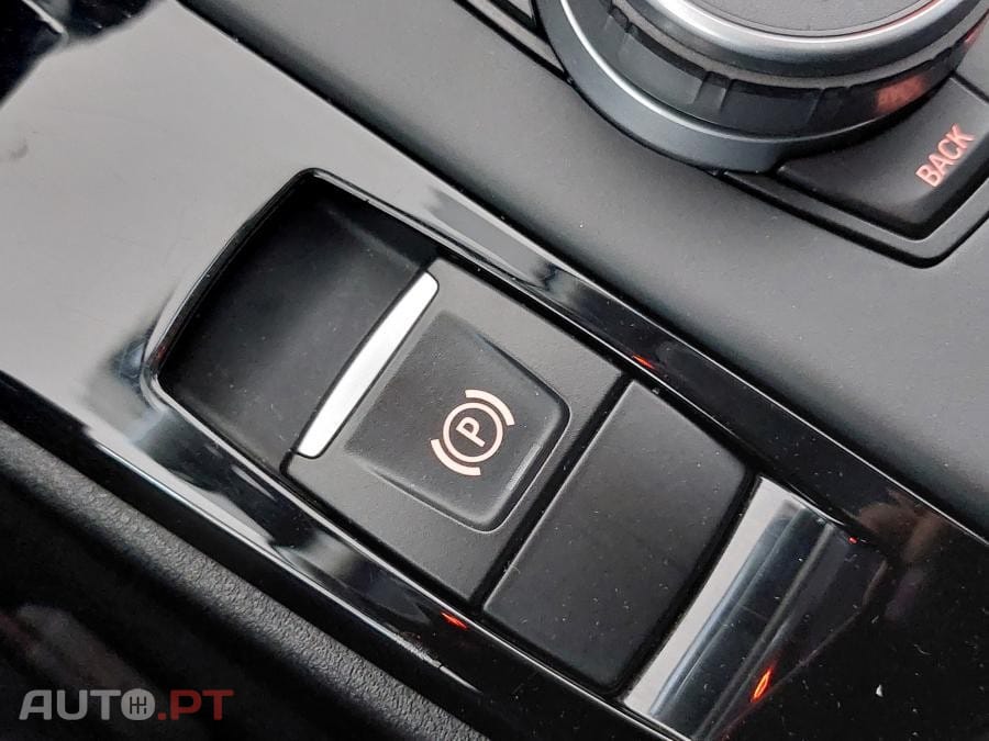 BMW X2 18 d sDrive Auto
