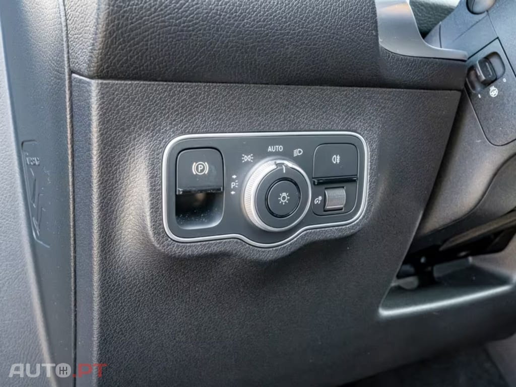 Mercedes-Benz EQB I.V.A DEDUTIVEL 300 4M Progressive