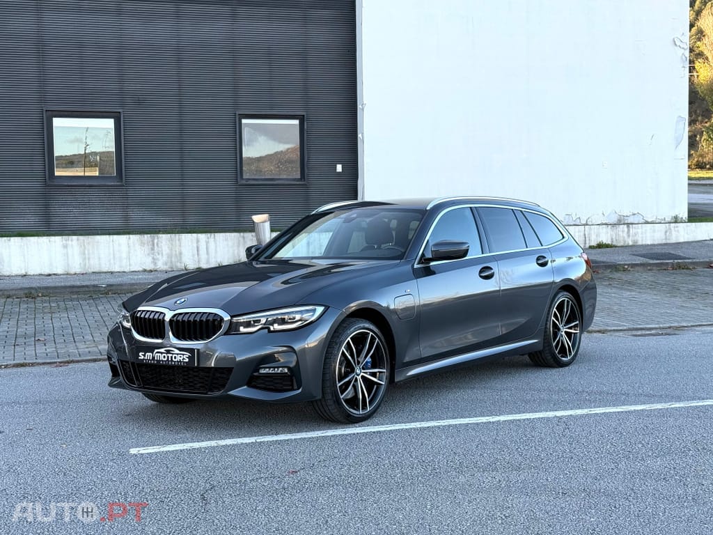 BMW 330 e Touring Pack M Auto
