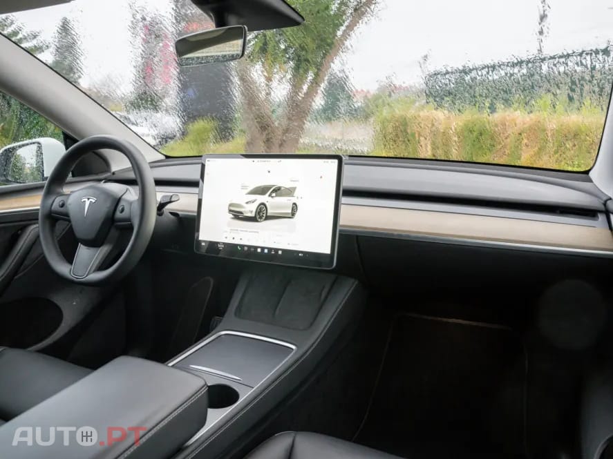 Tesla Model Y Tração Traseira