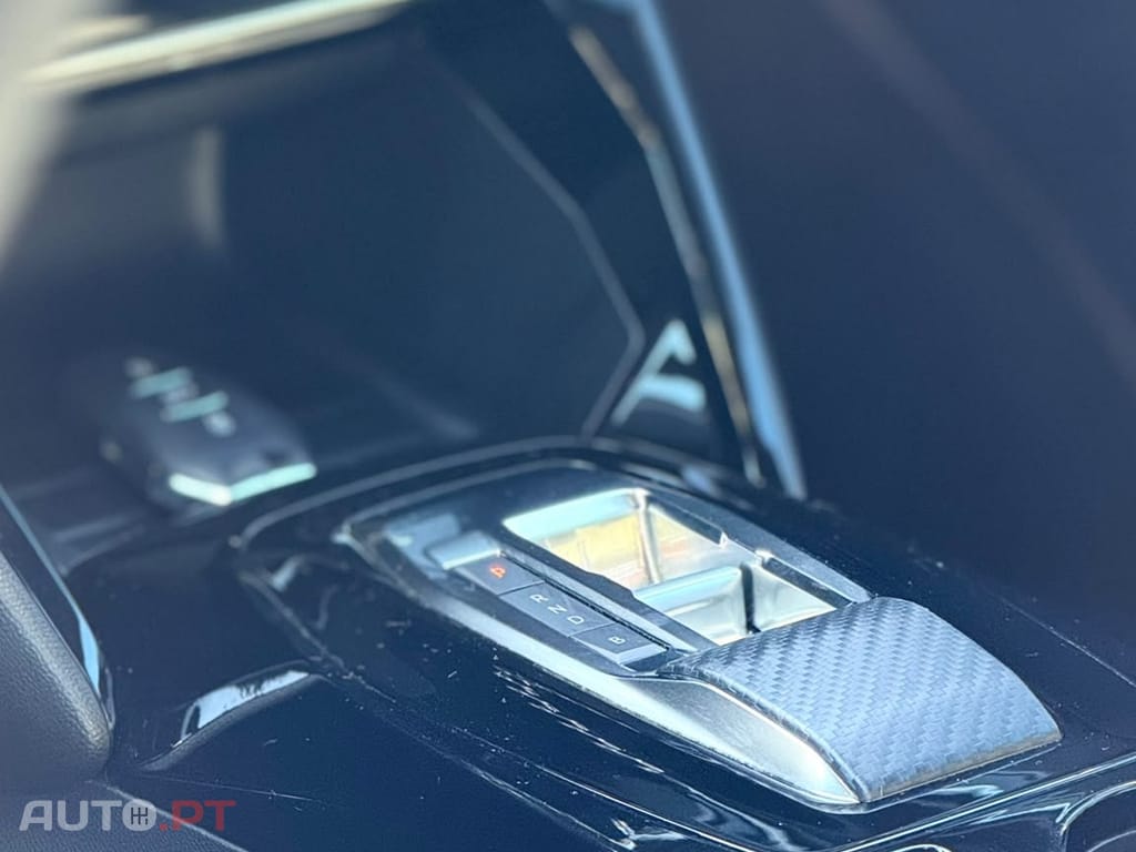 Peugeot E-208 50 kWh GT
