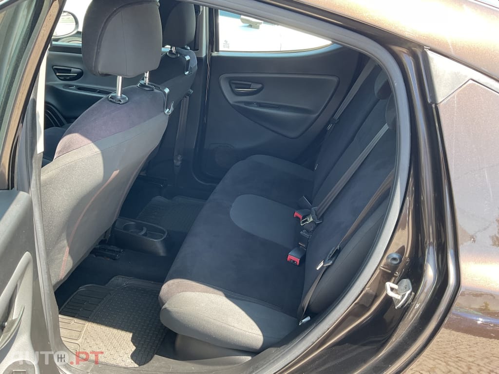 Lancia Ypsilon 1.3 M-jet S&S Urban