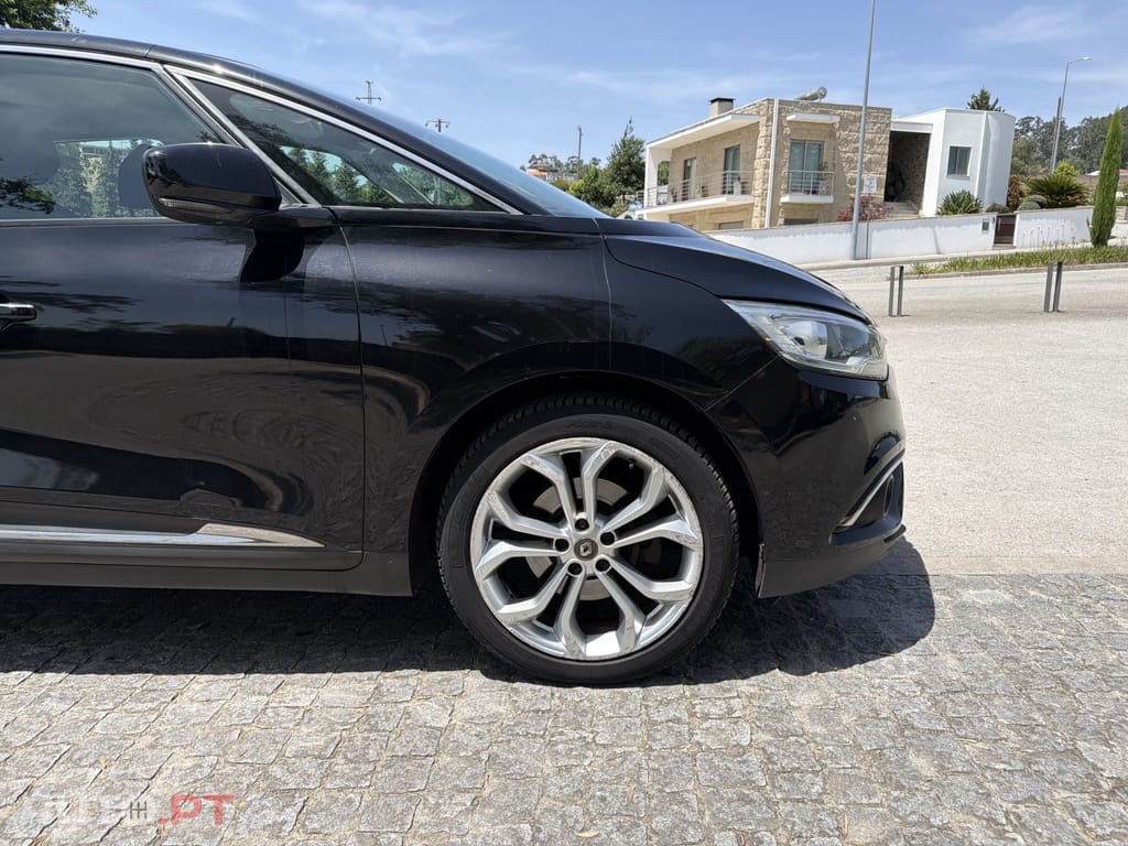 Renault Scénic dCi 110 EDC Dynamique