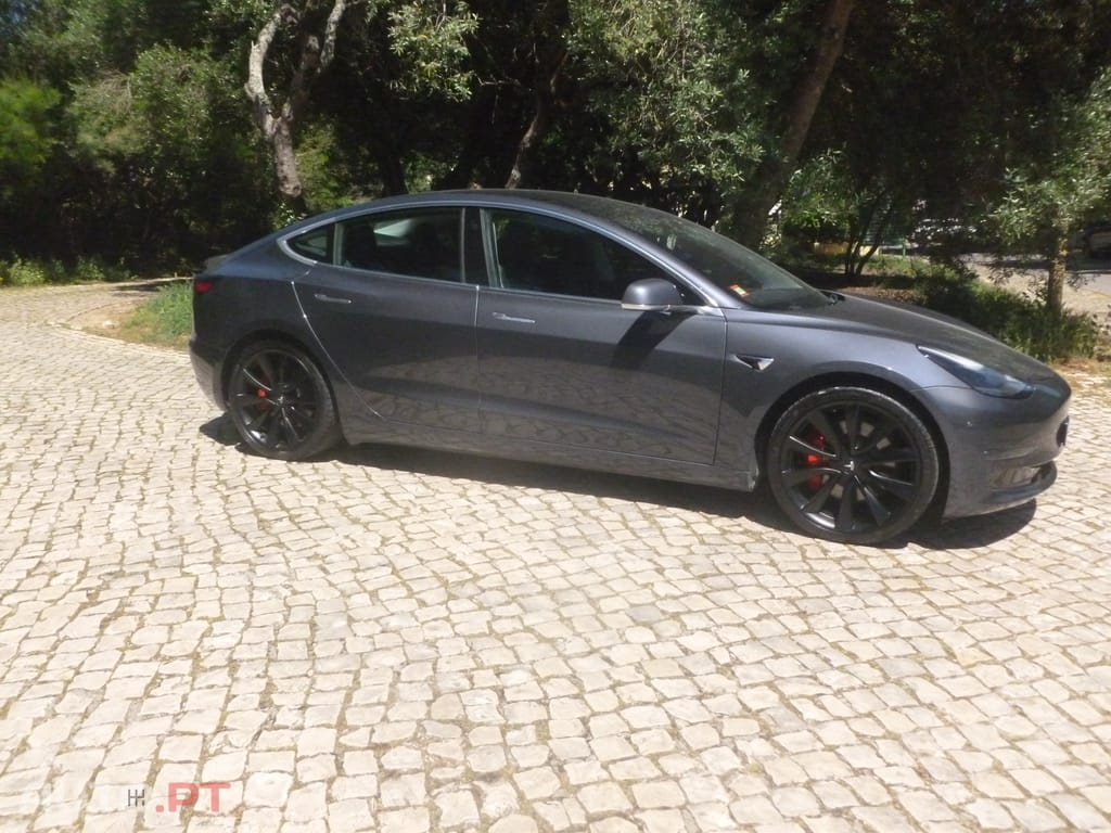 Tesla Model 3 Performance Dual Motor AWD