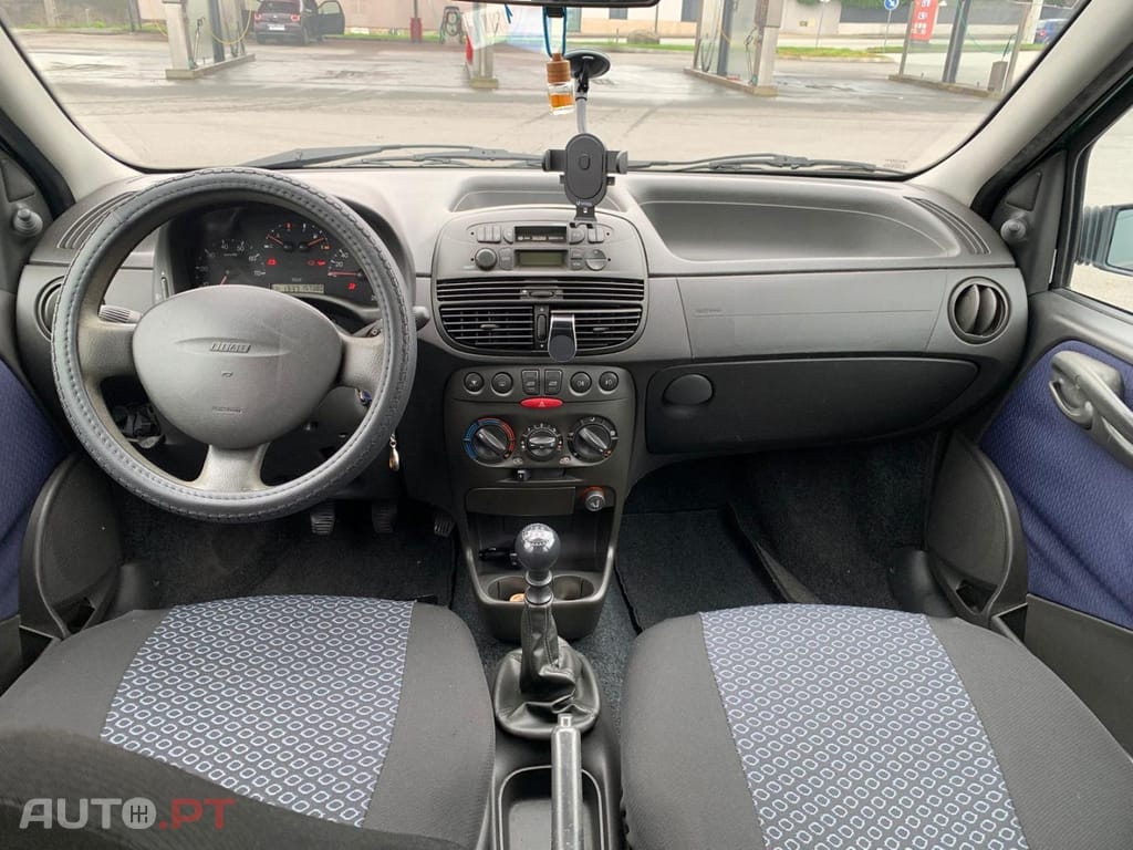 Fiat Punto 1.2 16V 80 Emotion