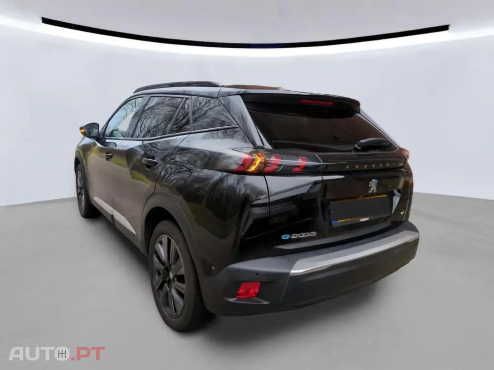 Peugeot E-2008 50 kWh GT