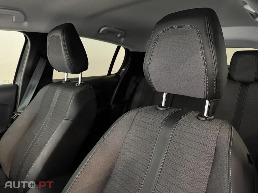 Peugeot 208 1.2 PureTech Allure Pack
