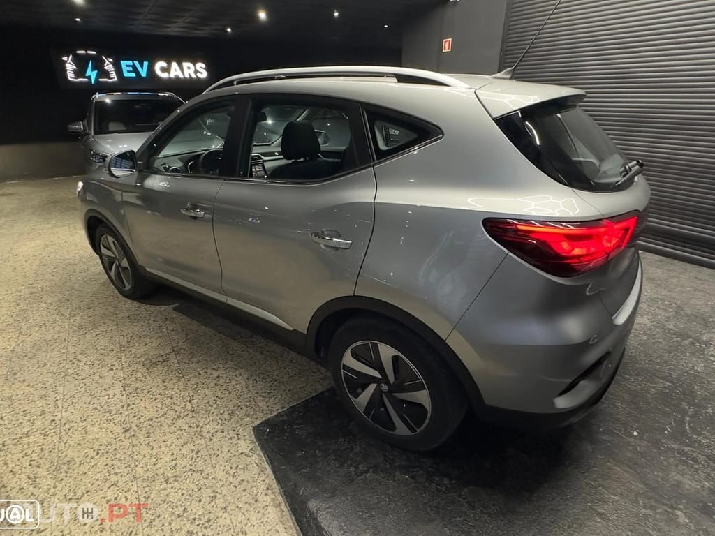 MG ZS EV 72.6 kWh Luxury