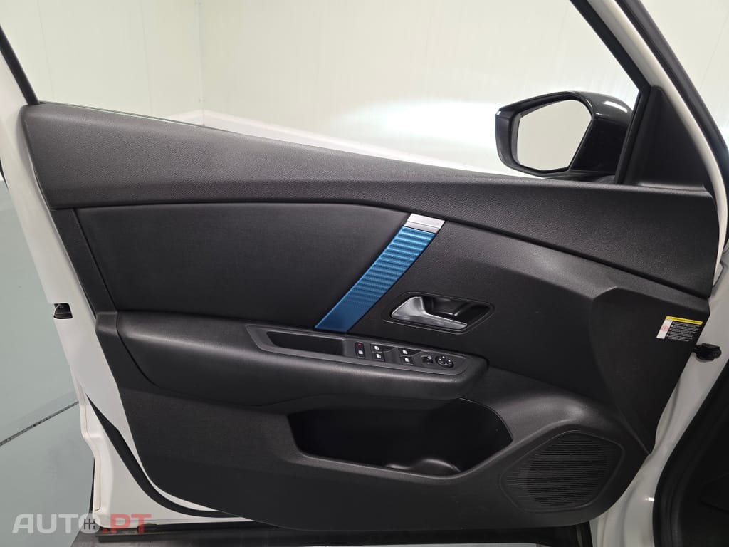 Citroën e-C4 50 kWh Shine — fotografia 74