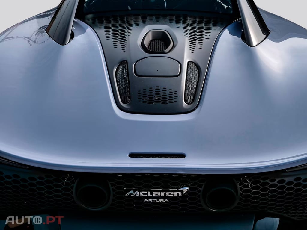 McLaren Artura I.V.A DEDUTIVEL 