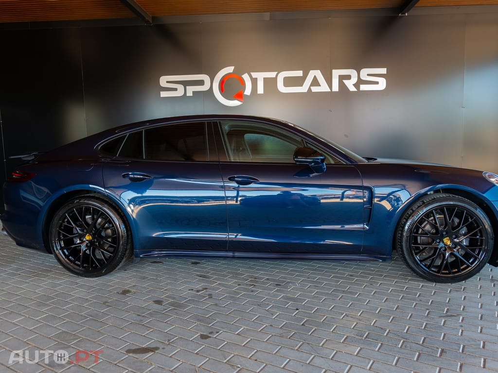 Porsche Panamera 4 Executive