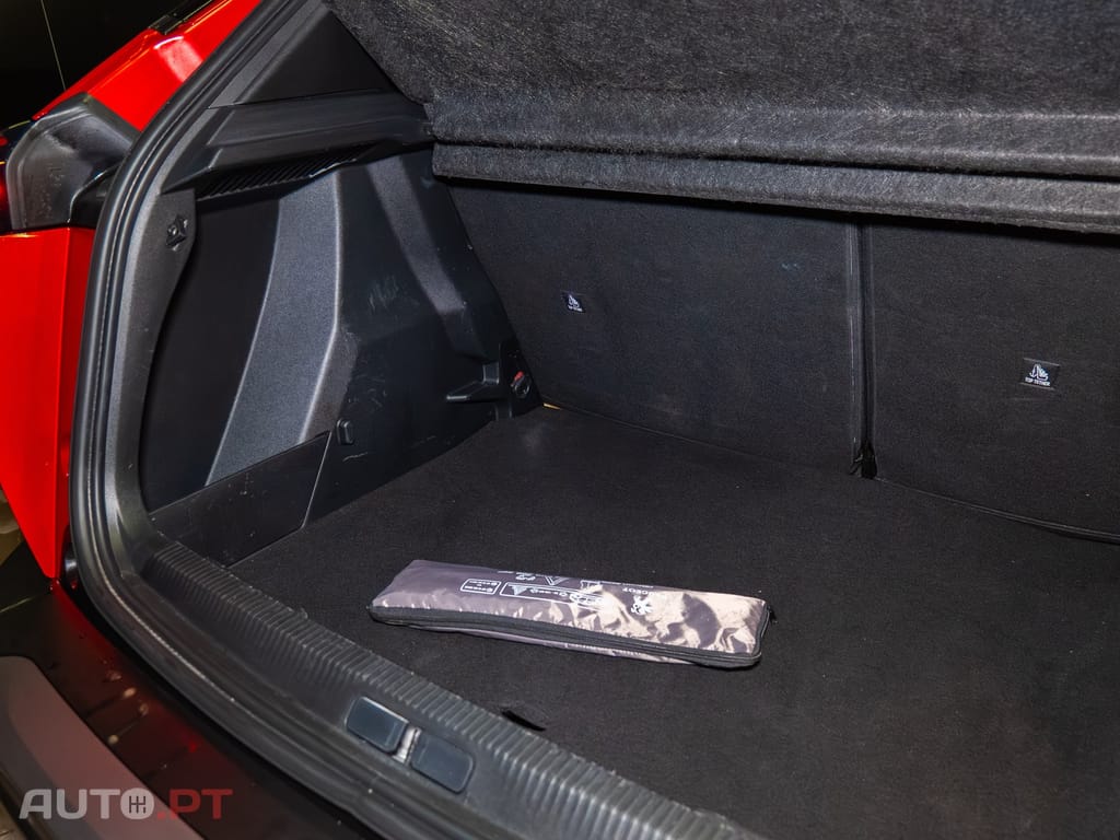 Peugeot 2008 1.2 PureTech Active Pack