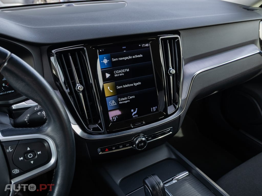 Volvo V60 2.0 B4 Essential Auto