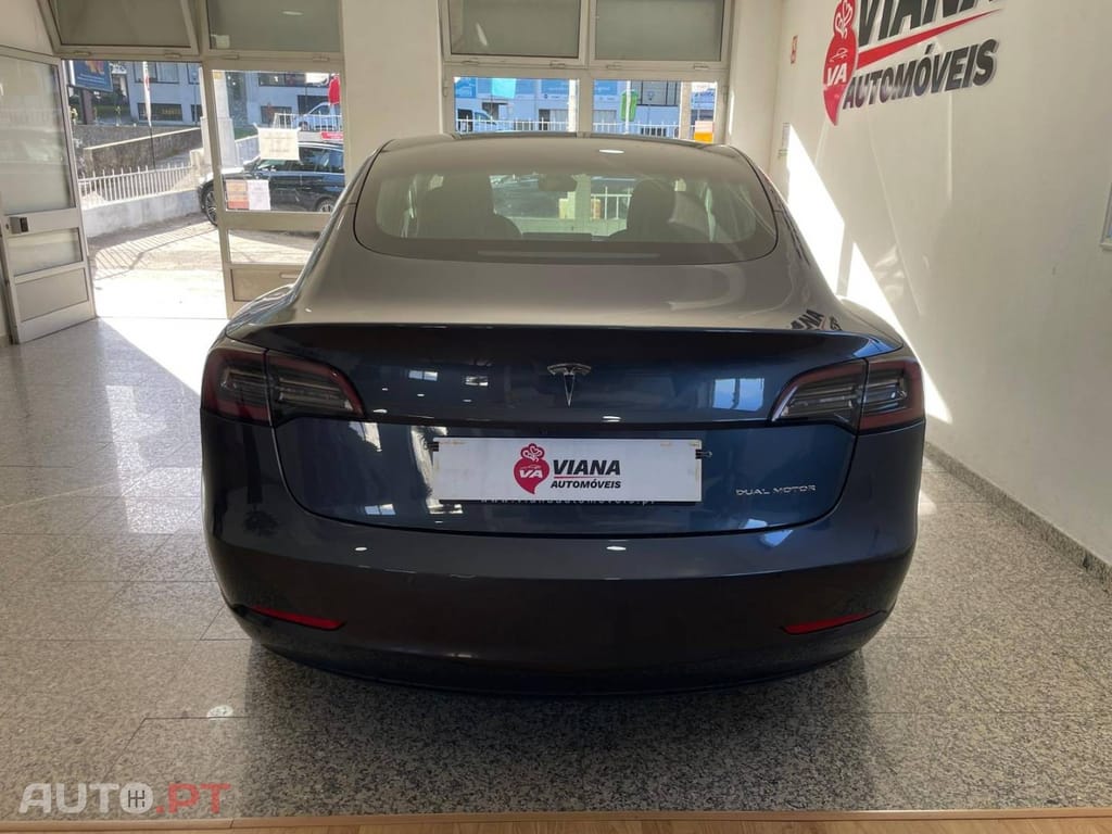 Tesla Model 3 Long Range AWD Dual Motor