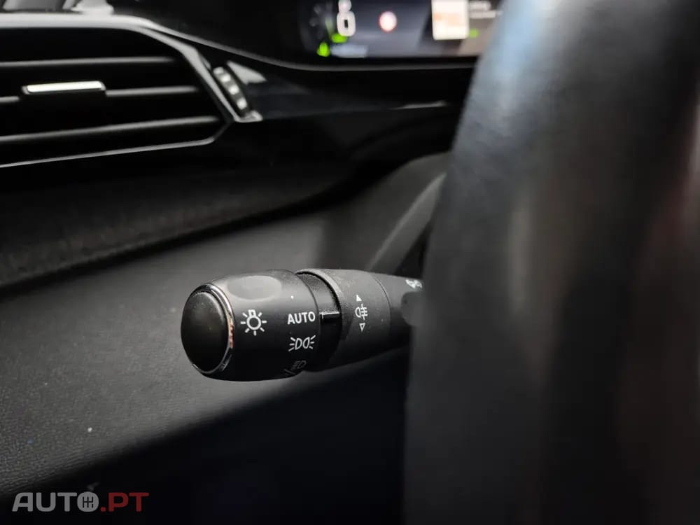 Peugeot 308 SW BlueHDi 130 EAT8 Allure