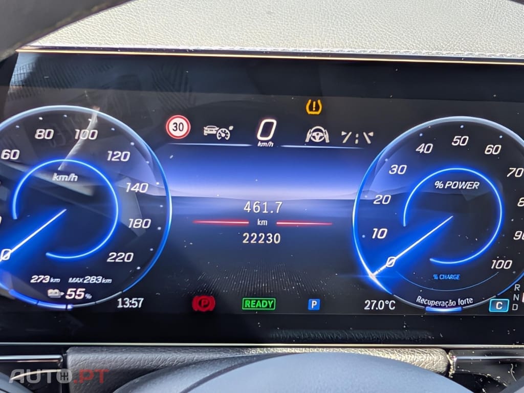 Mercedes-Benz EQA 250 Electric Art