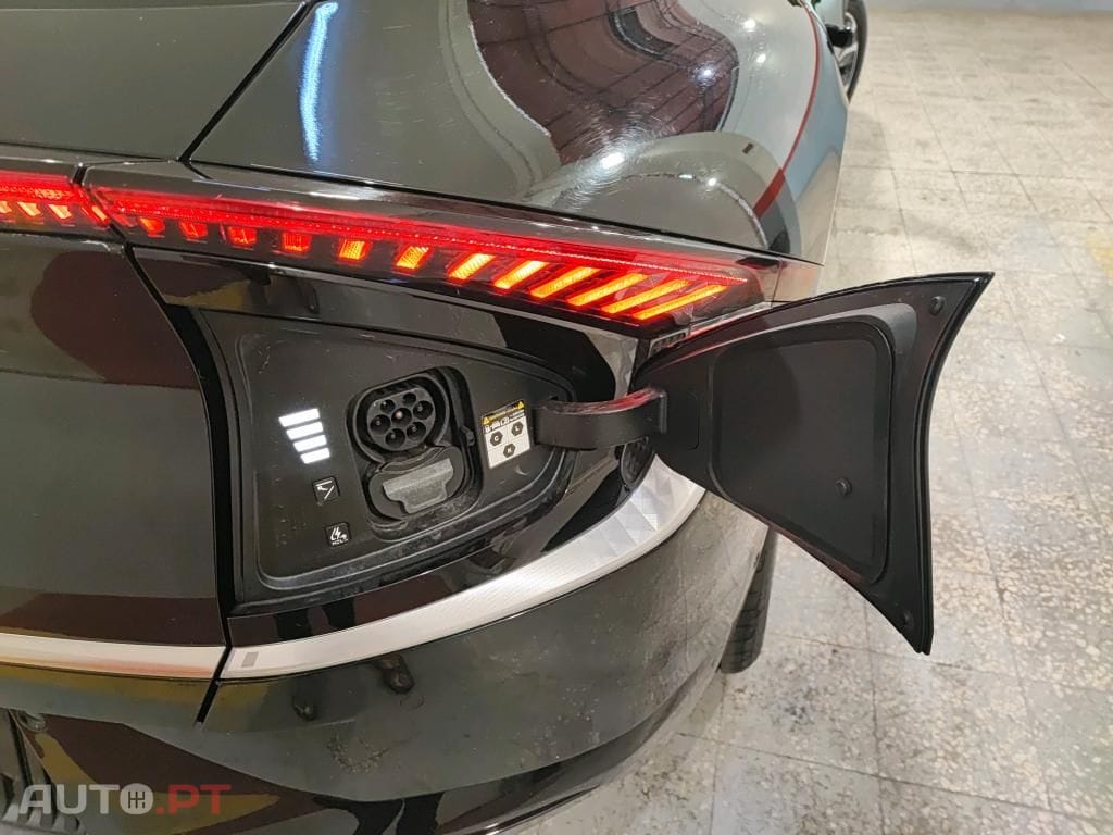 Kia EV6 77.4 kWh Earth