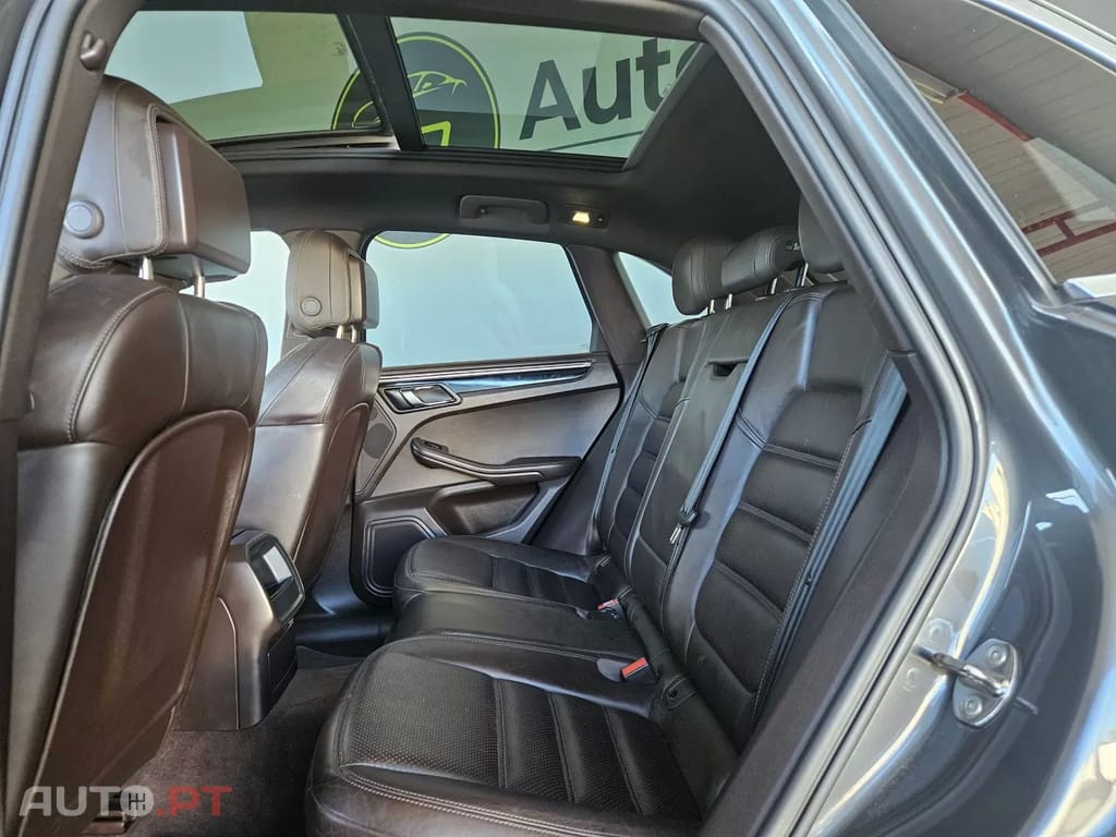 Porsche Macan S