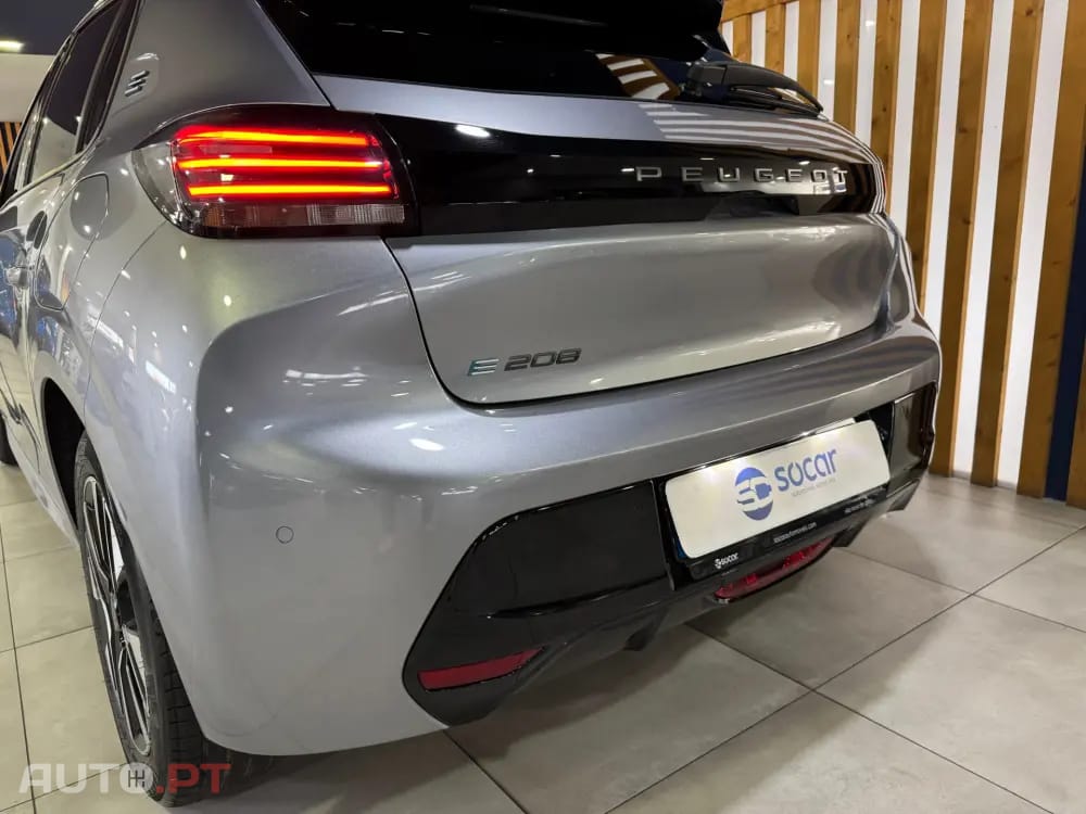 Peugeot E-208 50 kWh Allure