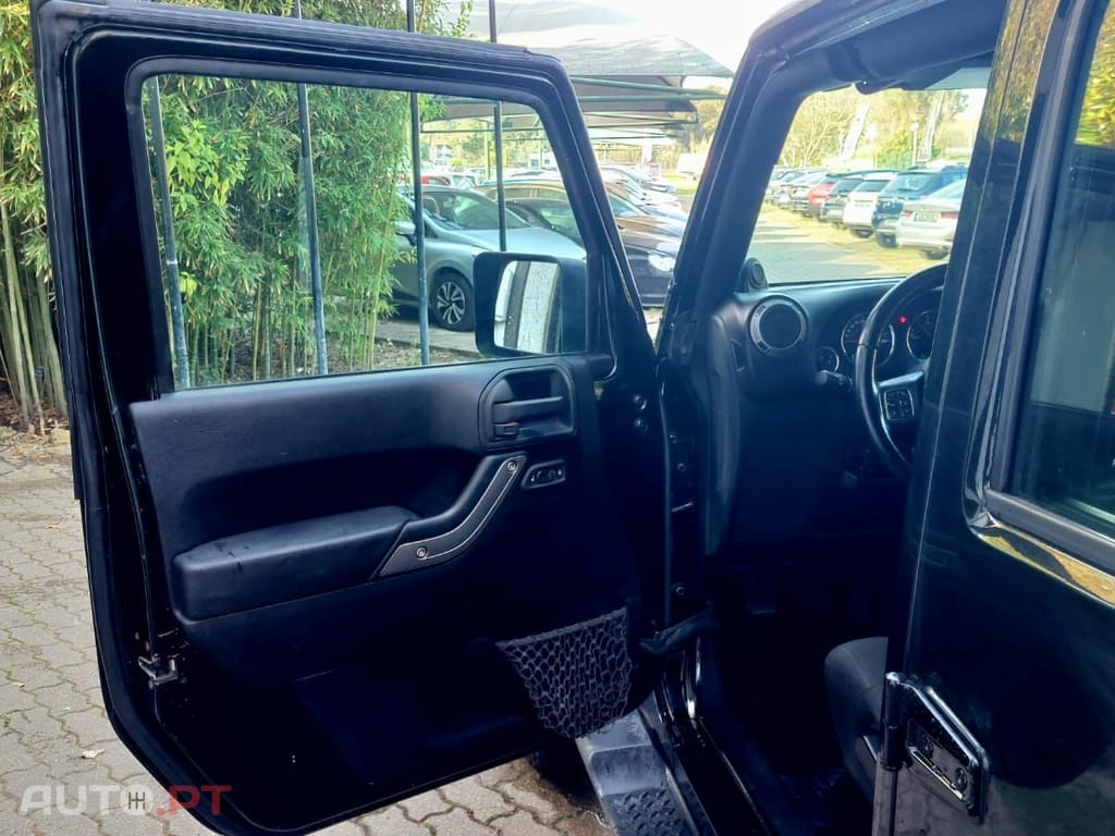 Jeep Wrangler SPORT