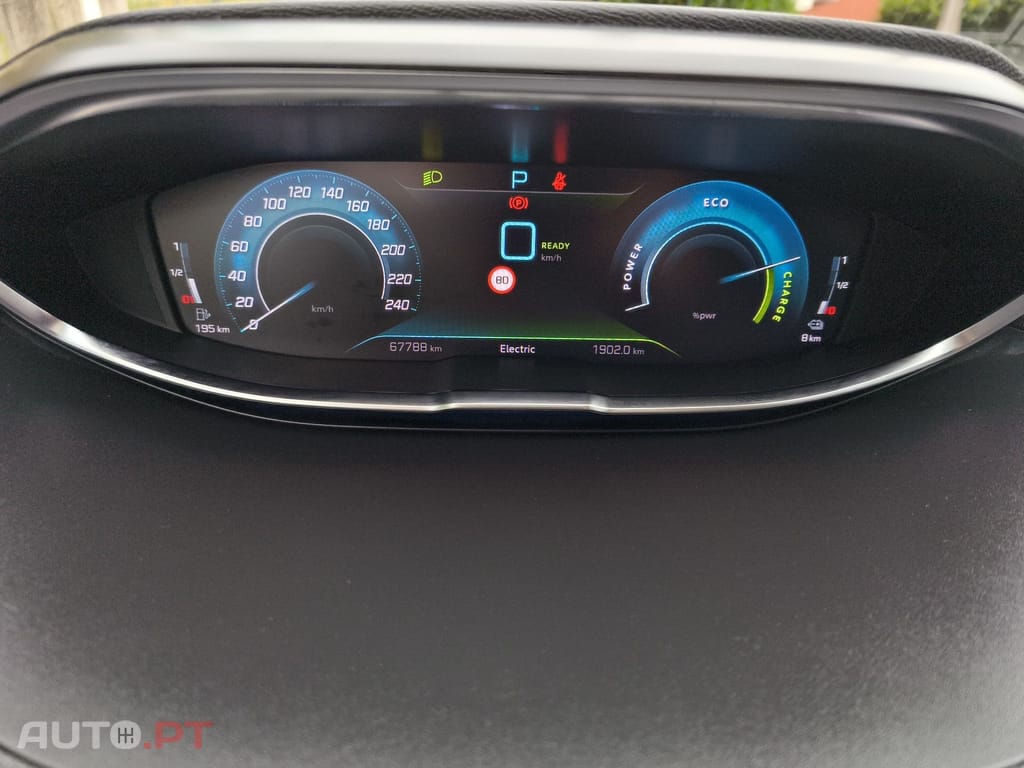 Peugeot 3008 1.6 Hybrid Allure e-AET8