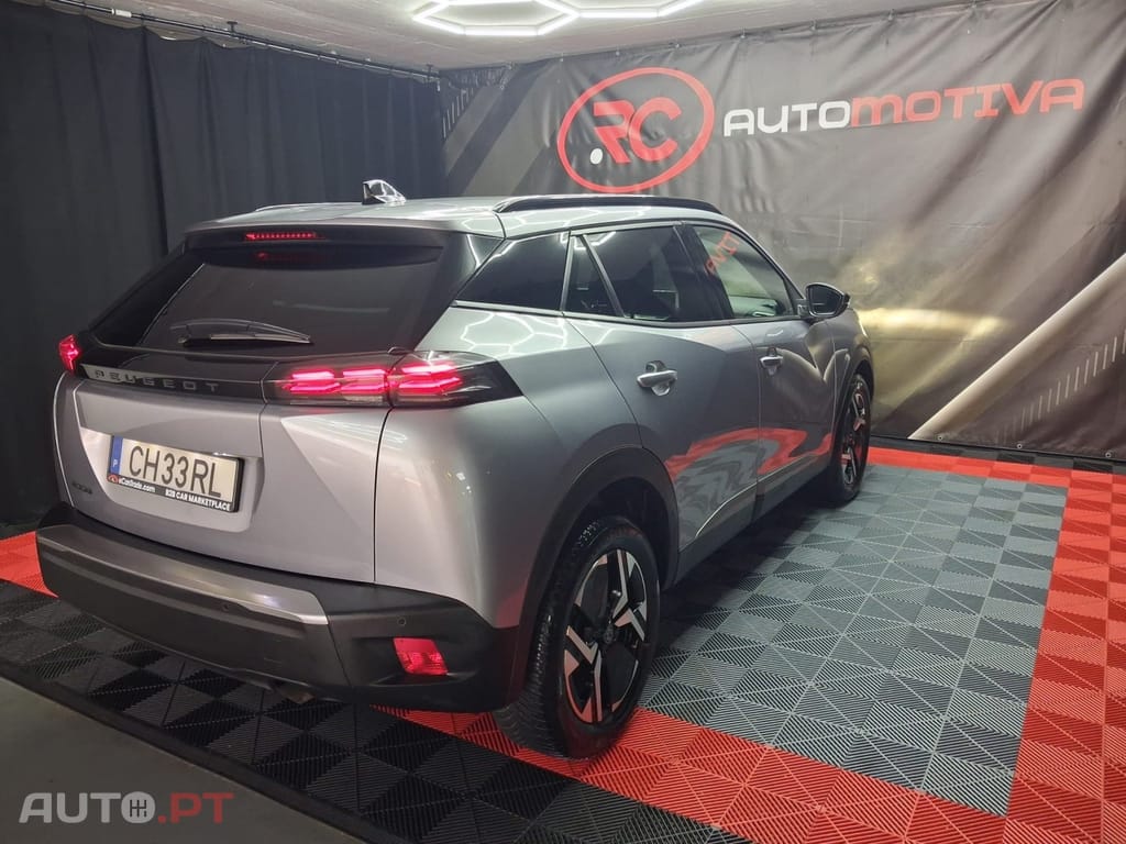 Peugeot 2008 1.2 PureTech Allure Pack — fotografia 6