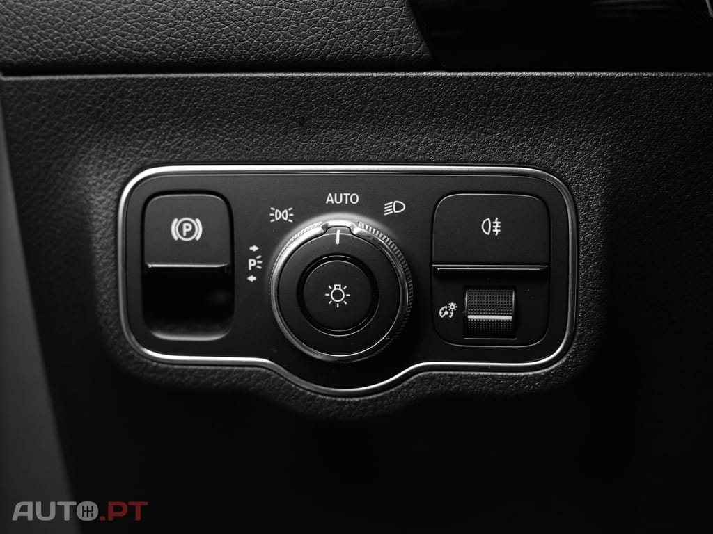 Mercedes-Benz GLA 250 e AMG Line